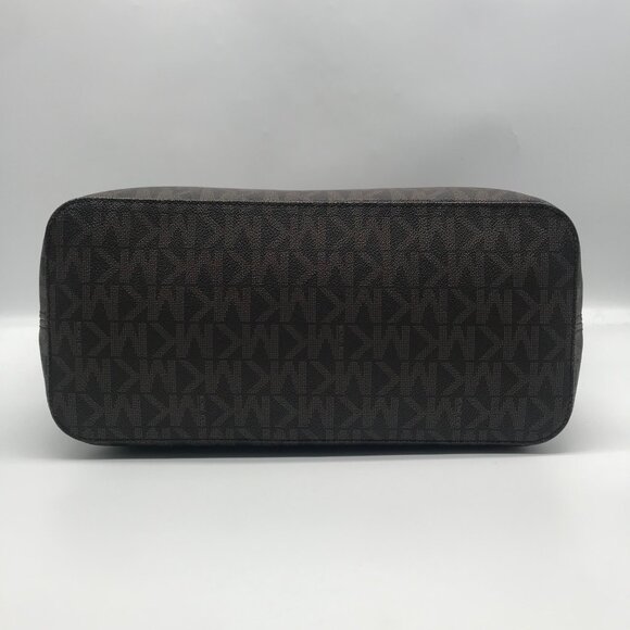 Michael Kors Jet Set Signature Coated Canvas Tote - Picture 5 of 11